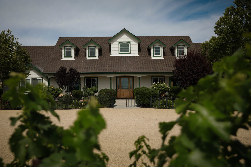 Bella Terra Estate &amp; Vineyard